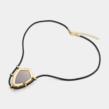 Amorita boutique Preprosta in elegantna geometrijske ogrlico, obesek